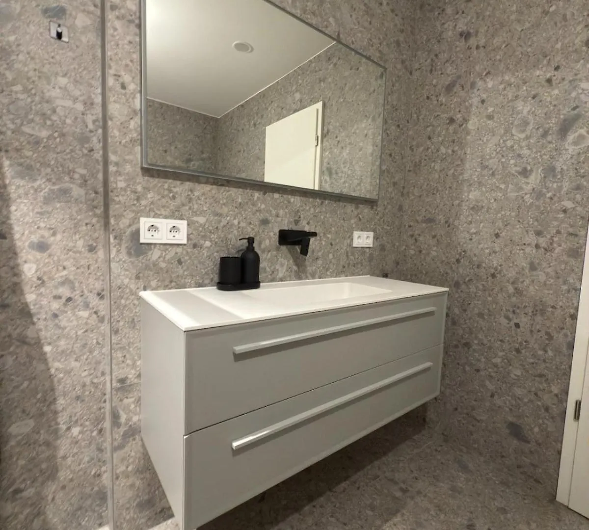 Comfort & Style At Cloche D'Or Luxembourg 0*,  Luxembourg