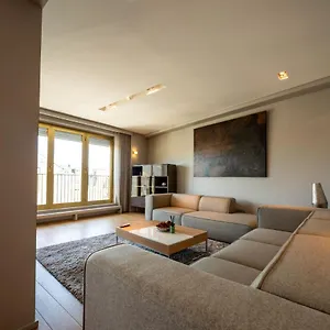 Core City- Luxury Brands Street Apartment