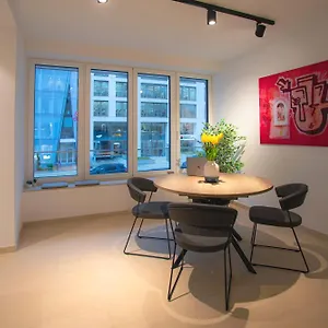 Hamilius Center By Rentaroo Apartment