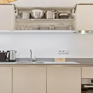 Elegant 1br Retreat In Peaceful Grund Apartment